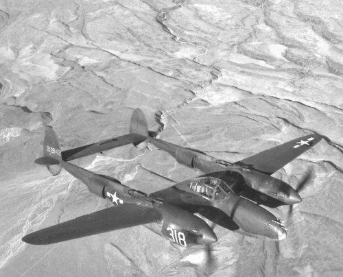 ww1ww2photosfilms - P-38 Lightning aircraft in flight, Aug...