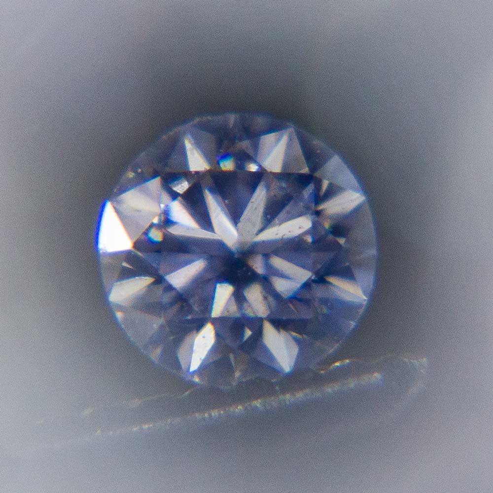 ダイヤモンド　クローズアップ　婚約指輪の素材　