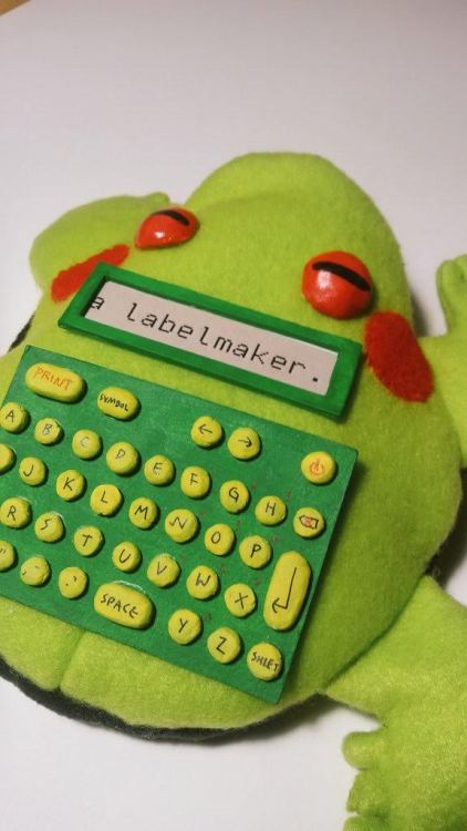 1mhcl - frog-themed label maker concepts! 