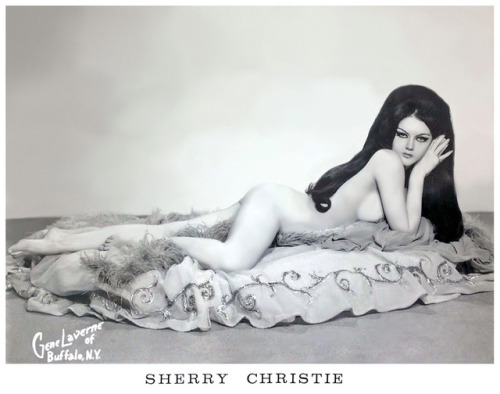 burleskateer - Sherry Christie          aka. “Las Vegas&