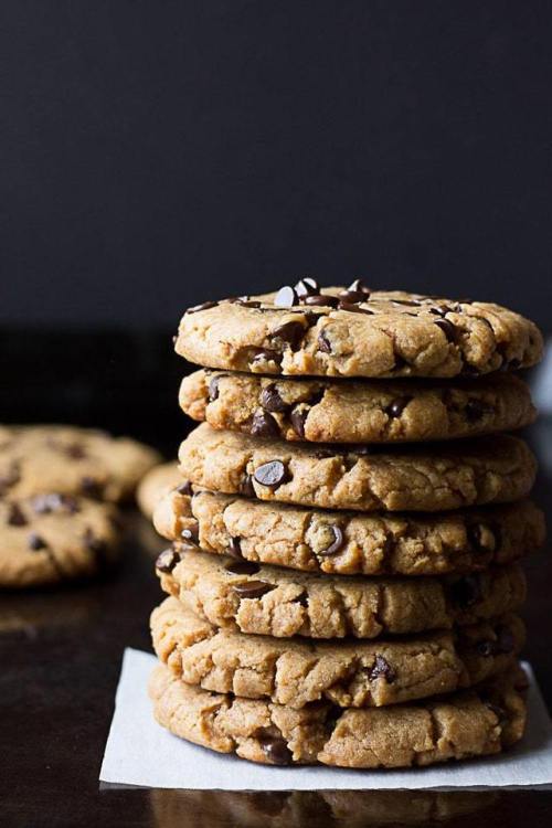 fullcravings - Healthy Peanut Butter Chocolate Chip Cookies