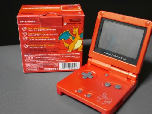retrogamingblog:Special Edition Pokemon Gameboy Advance SP...