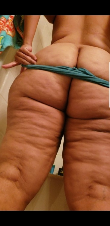 cellulitefanpage - ampleasses - Fucking thick AFYummy cellulite!