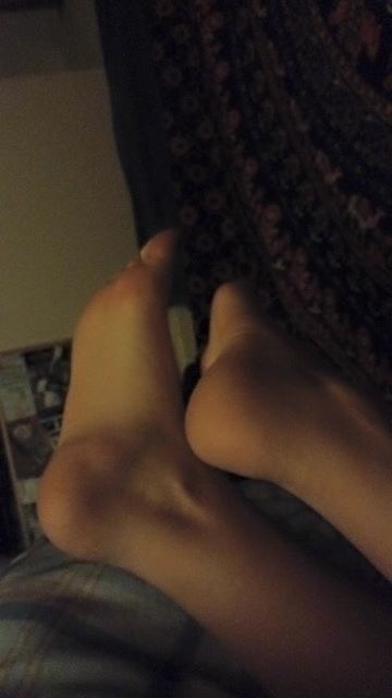 littleperfectbaby - any feet lovers? rt for more in dms 