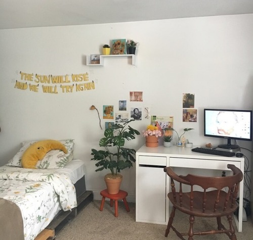 Featured image of post Artsy Yellow Aesthetic Room - See more ideas about yellow aesthetic, yellow, aesthetic.