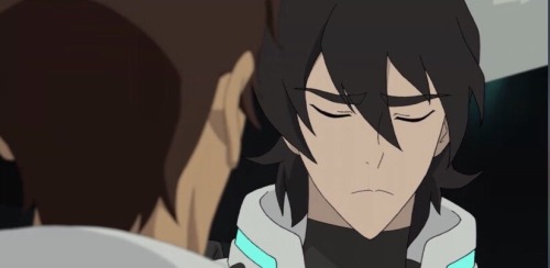 wlwvoltron - i love this screenshot because it radiates such “not now gay thoughts” energi