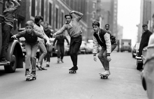 letaobloquista - Bill Eppridge, Skateboarding in New York City,...