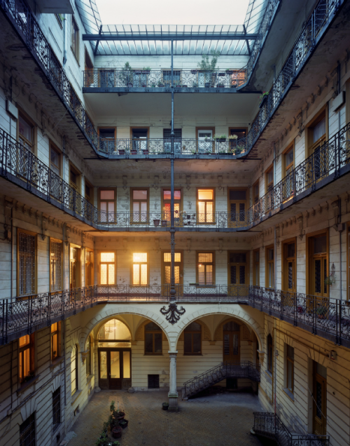 detournementsmineurs - “Budapest Courtyards” by Yves Marchand et...