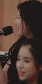 irendescent - 180830 이달의 소녀 LOONA  현진 HyunJin - 두시탈출 컬투쇼