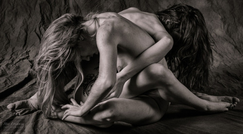 Tangled with Emily and RachaelStan Freedman Photography Model -...