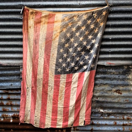 rustic-outlaw - this-old-stomping-ground - Let her fly #ourflag...