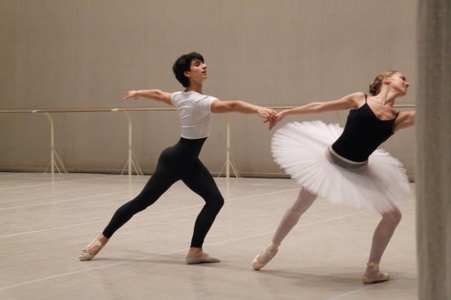 sometimes-im-a-ballerina - Alex and Liza rehearse le corsaire