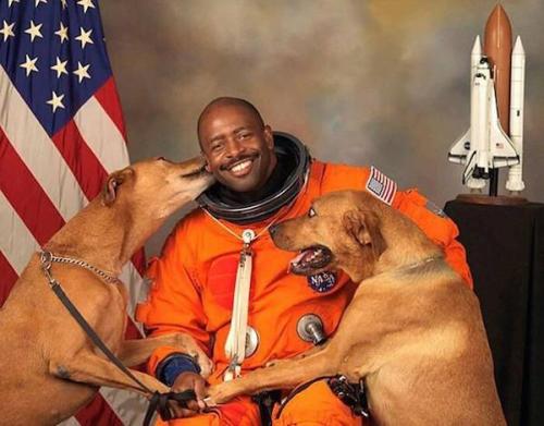 jdogislikeaboss:sixpenceee:Astronaut Leland Melvin includes...