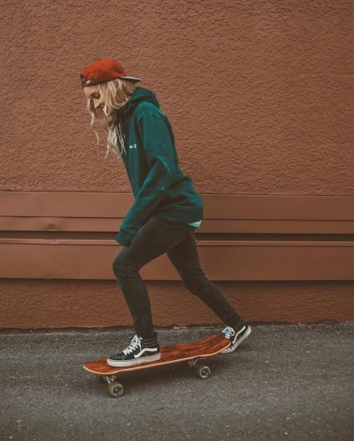 vans girl skate
