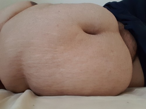 fatbellyboy3 - Belly laying down