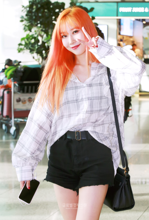 7-dreamers -  [Press] 180908 Incheon Airport to Singapore