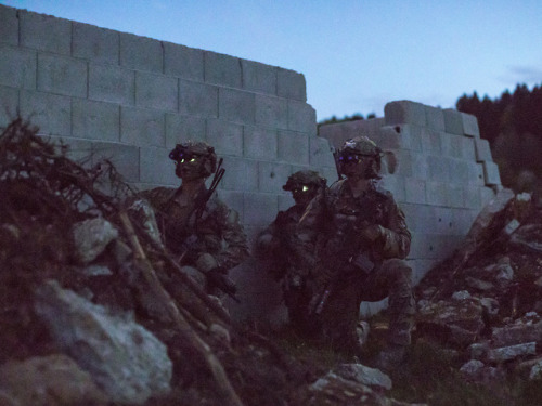 canadian-carbine - 75th Ranger Regiment during night operations...
