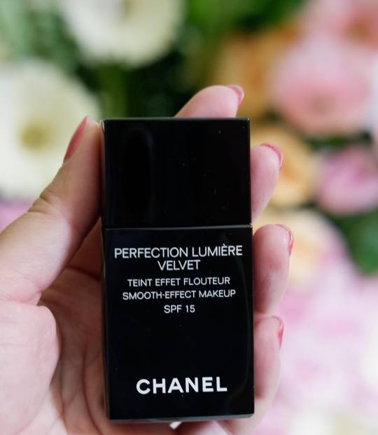 Chanel Perfection Lumiere Velvet Vs Chanel Vitalumiere Aqua - Reviews and  Other Stuff
