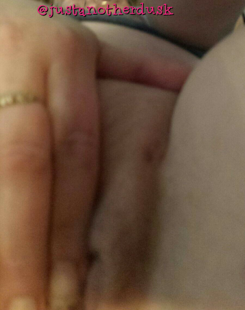 justanotherdusk - Feeling horny while hubby’s at work and...