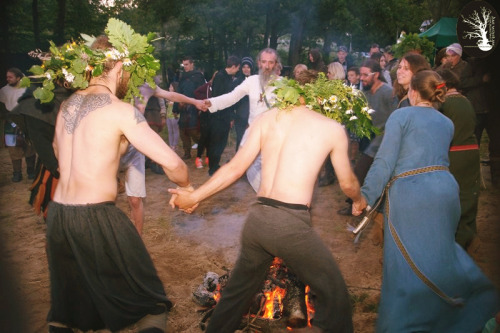 lamus-dworski:Slavic celebrations of summer solstice in Poland....
