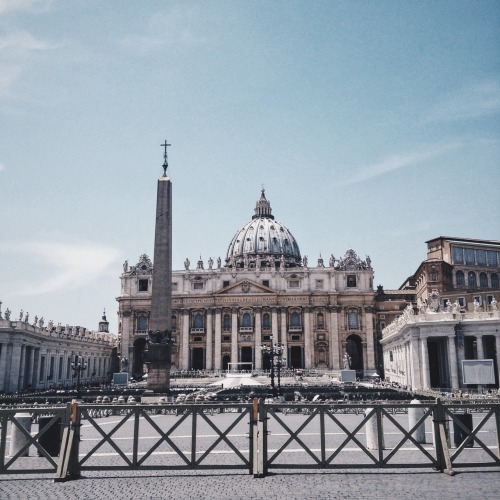 surfandwrite - Vatican City - St. Peter’s Square, Michaelangelo’s...