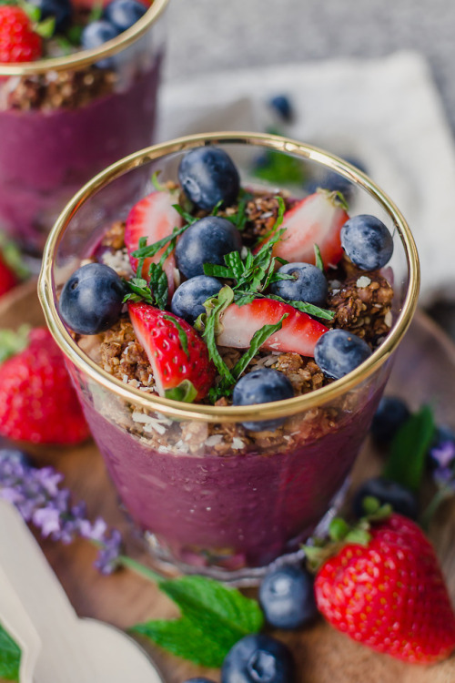 sweetoothgirl:Acai Parfaits with Toasted Coconut and Mint