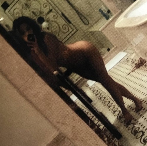 kimkardashiansexyass - Kim Your Nudes Are A1Get this post to...