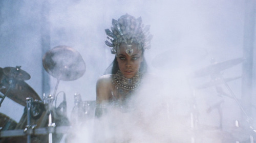horroredits - Aaliyah as Queen Akasha in Queen of the Damned...