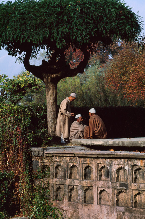 ghamzadi - Kashmir, 1998[Photo - Steve McCurry, Magnum Photos]