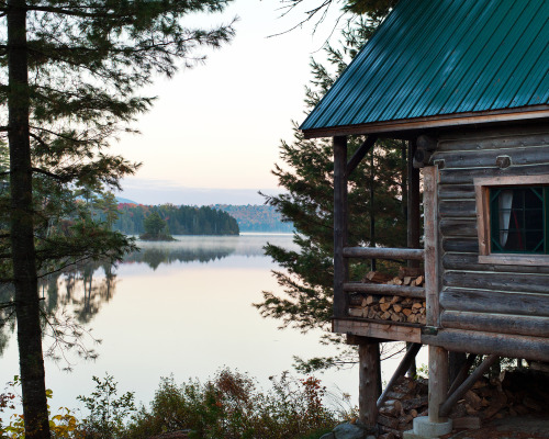 seanlitchfieldarch - A cabin at the AMC Gorman Chairback lodge in...