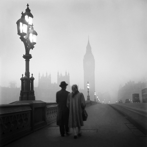 wehadfacesthen - Crossing over the Thames, photo by René...