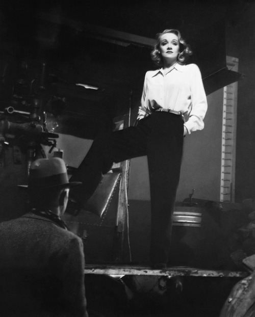 wehadfacesthen - Marlene Dietrich as nightclub singer Bijou...