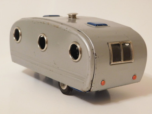 collectorsweekly:Shioji SSS toy trailer, made in Japan,...