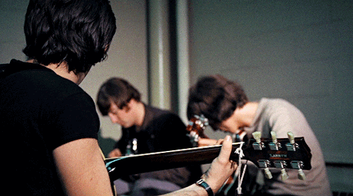 michonnegrimes - The Beatles backstage at Shea Stadium (1965)