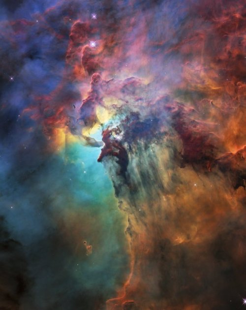 stargateatlspace:Hubble celebrates 28th anniversary with a...