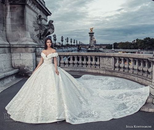 (via Julia Kontogruni Wedding Dresses 2018 — “Paris” Bridal...