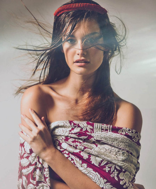 leah-cultice - Ophelie Guillermand by Guy Aroch for Harper’s...