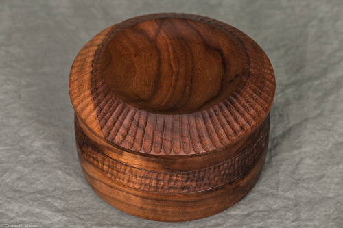 madebyvmworks:A walnut box with hand carving details.