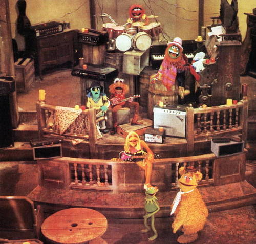 jimhenson-themuppetmaster - The Electric Mayhem in The Muppet...