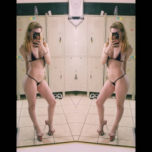 #doubletrouble #stripperlife #stripperoutfit #amethyst #puregold...