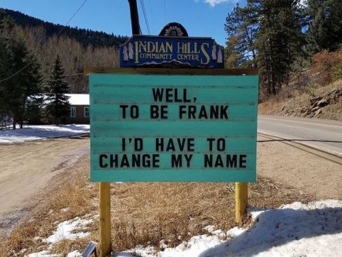chaotic-typist - rebelmeg - pr1nceshawn - Punny Signs.This sign...