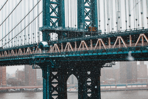 rellikhour:<Manhattan Bridge During snowstorm>My...