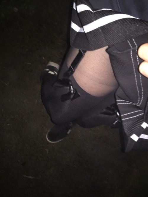 peachy-thighs - So a while ago I went on a night walk with a guy...