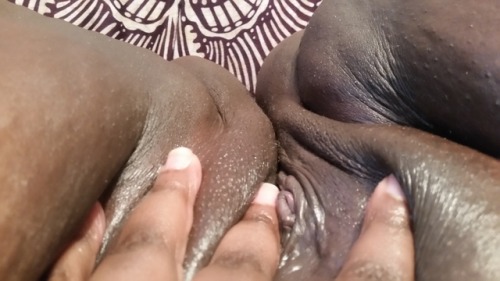 mannieblack69 - amazonianbrwngurl - Happy Titty Tuesday with a...