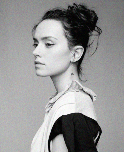 carriefiser - Daisy Ridley photographed for Grazia China.