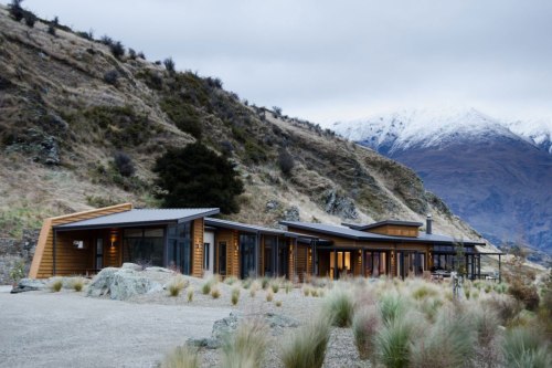 nonconcept - Brewer House, Wanaka, New Zealand by Sarah Scott...