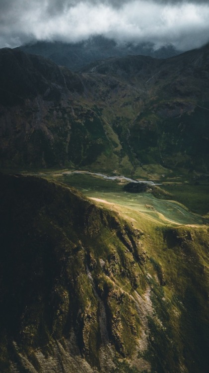 bokehm0n:Above the Lake District.