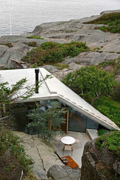 architorturedsouls - Knapphullet - Home on a Cliff in Norway / Lund...