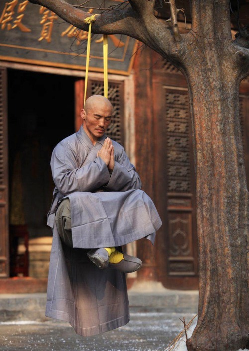 theblindninja - Shaolin Hard Qi Gong  “ Iron Neck”  Training 