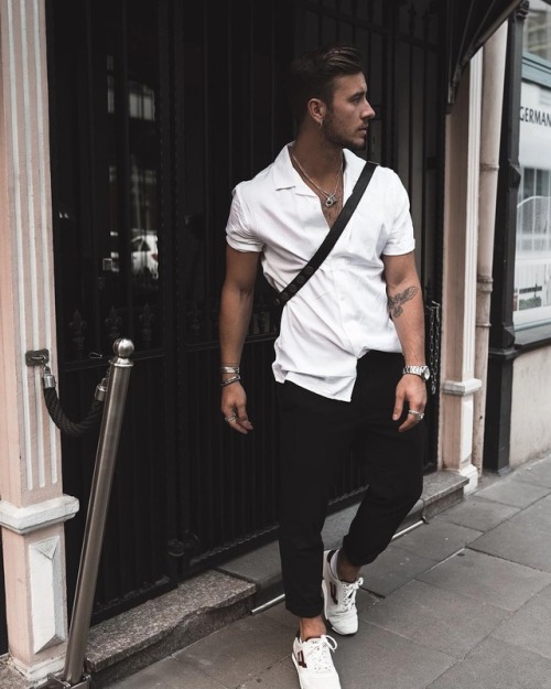 Street Style by Louis Darcis (adsbygoogle =… – Francis Avenue